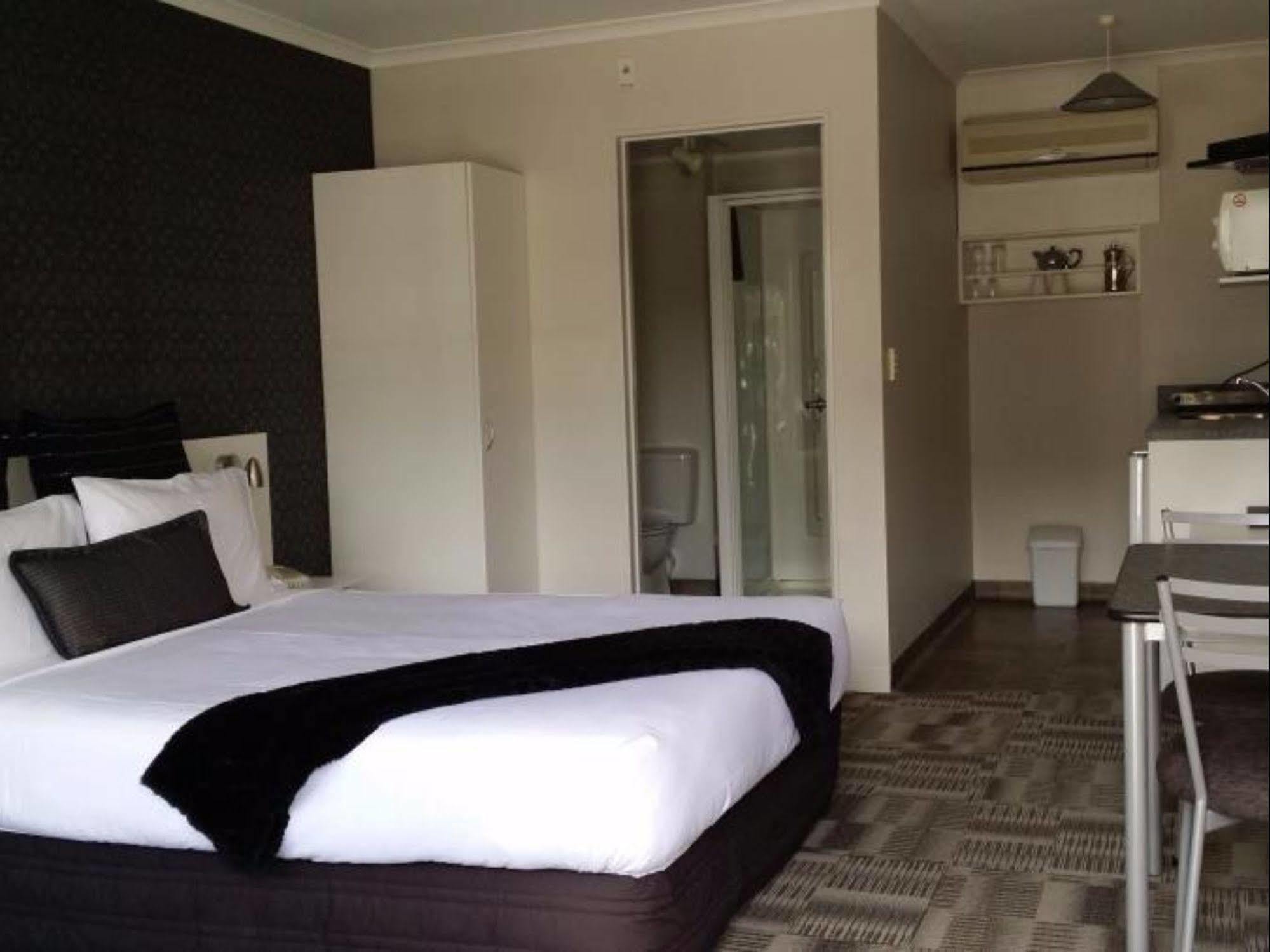 Asure Abode On Courtenay Motor Inn New Plymouth Bagian luar foto