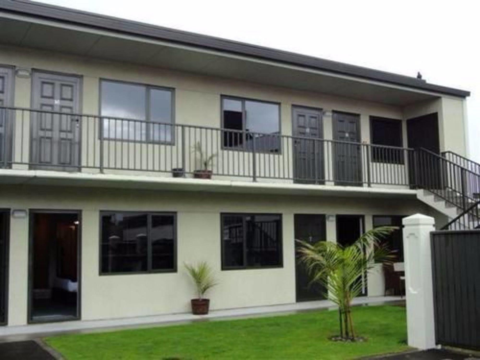 Asure Abode On Courtenay Motor Inn New Plymouth Bagian luar foto
