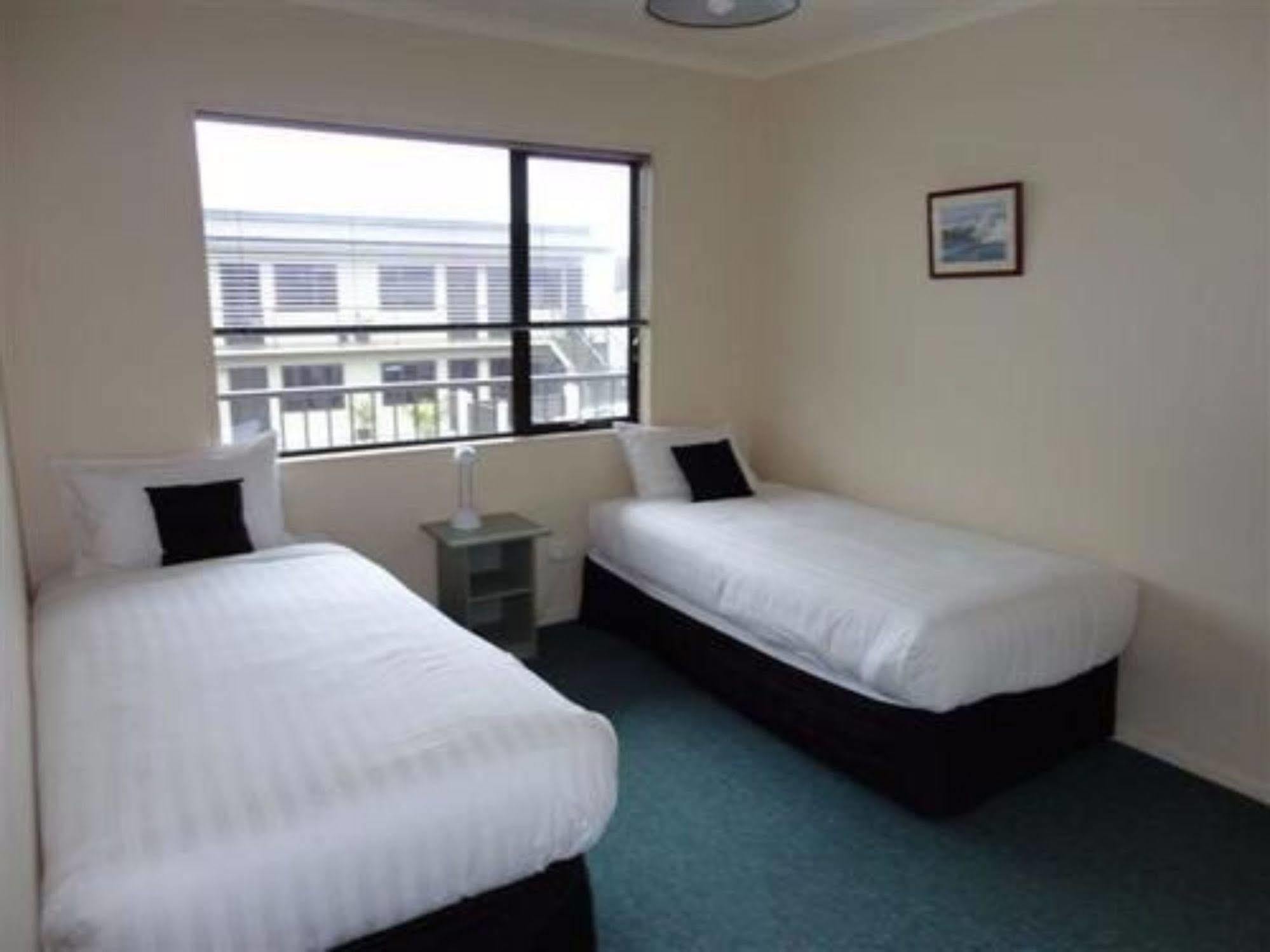 Asure Abode On Courtenay Motor Inn New Plymouth Bagian luar foto