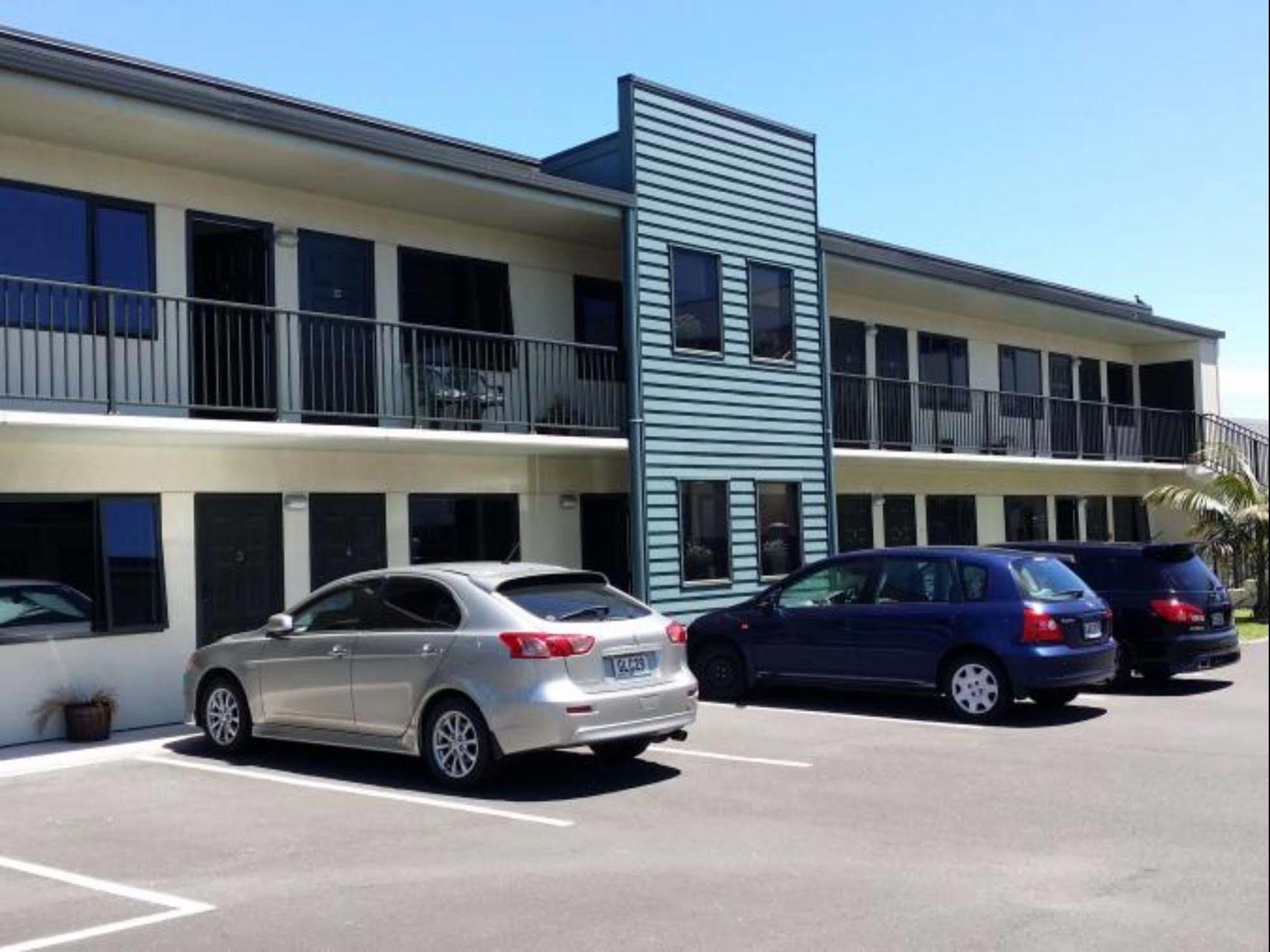 Asure Abode On Courtenay Motor Inn New Plymouth Bagian luar foto