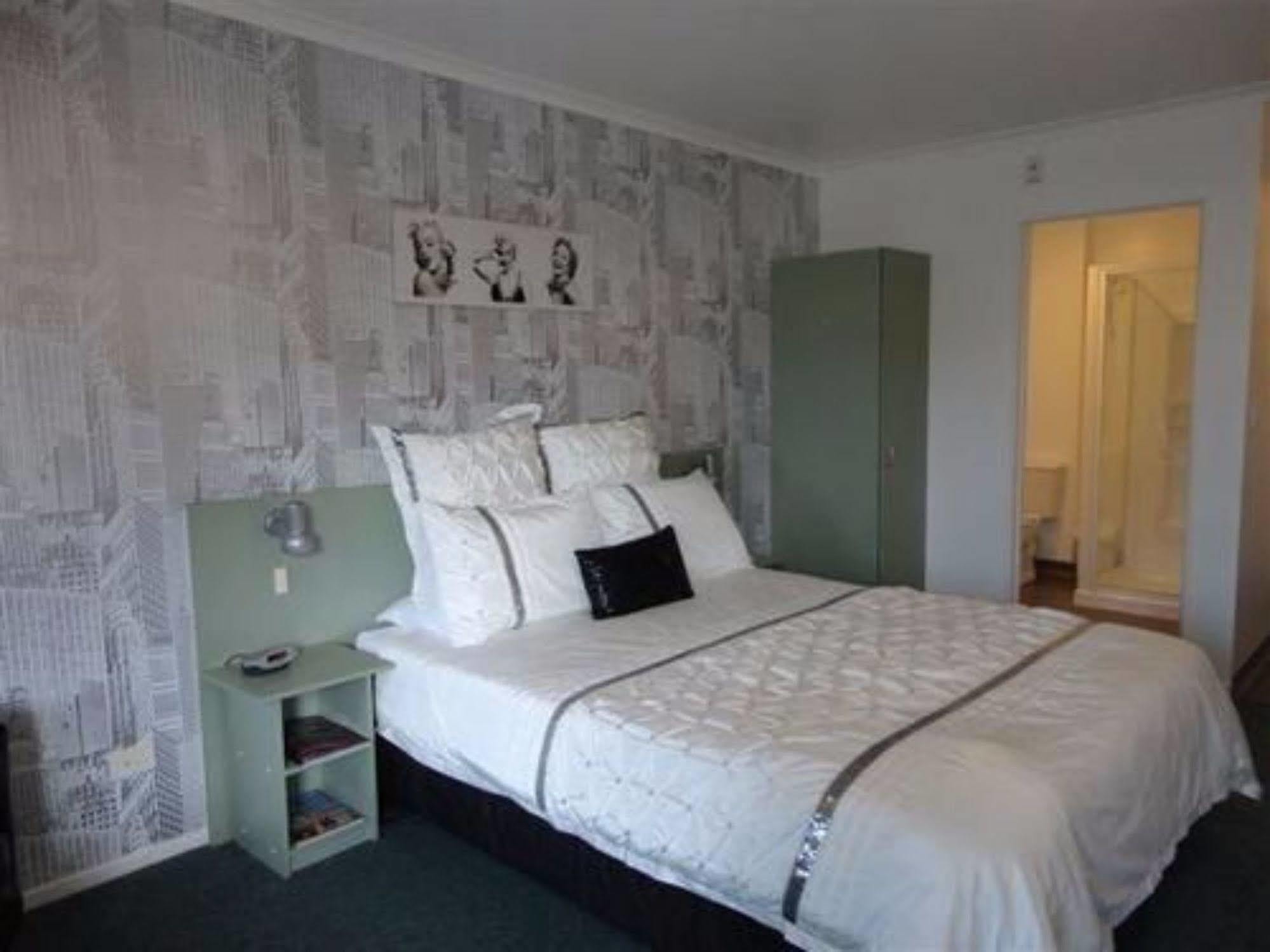 Asure Abode On Courtenay Motor Inn New Plymouth Bagian luar foto